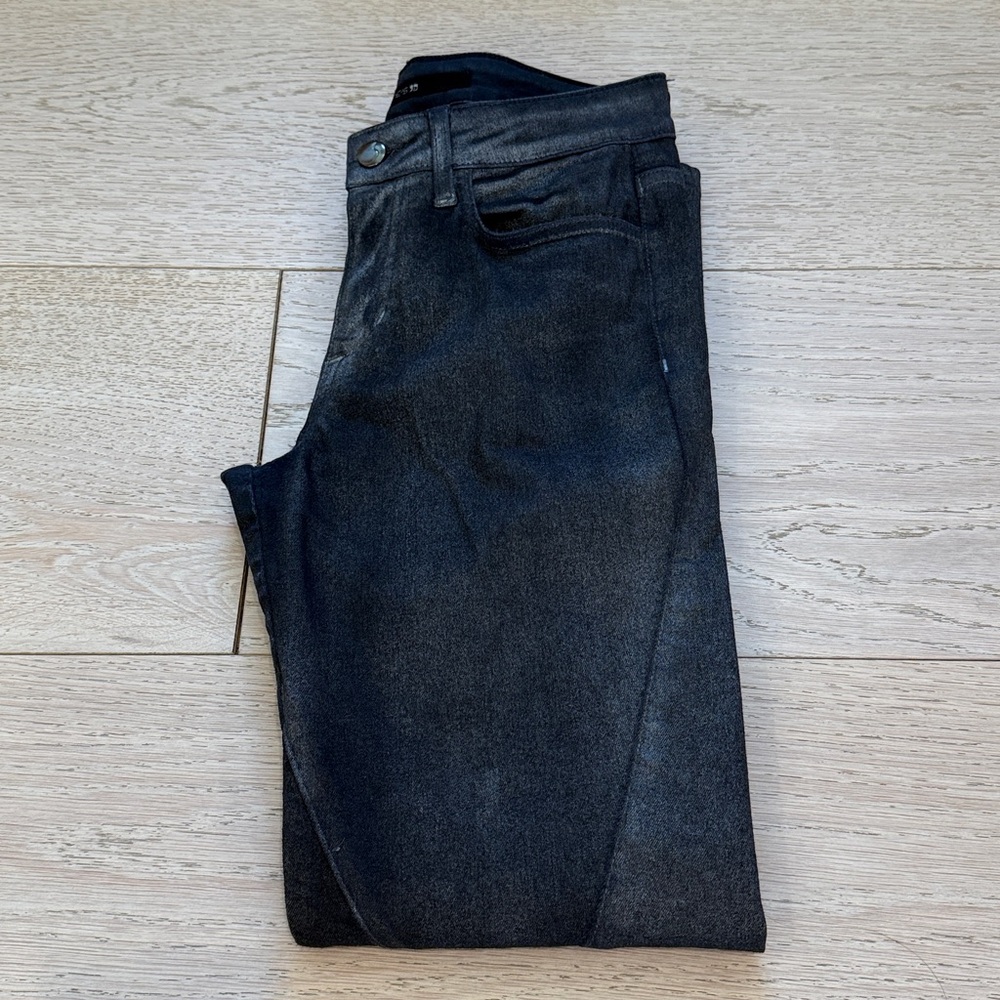 Joe’s Jeans Skinny in Black Coated Cotton Size 26